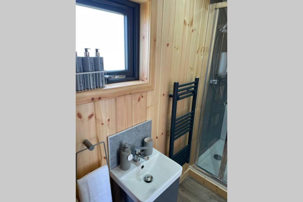 Allt Yelkie Pod Tri, Earlish Esterno foto